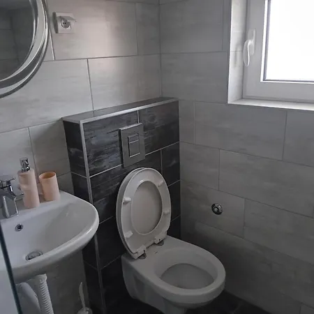 M Batajnica * Belgrad