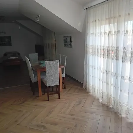 M Batajnica Daire