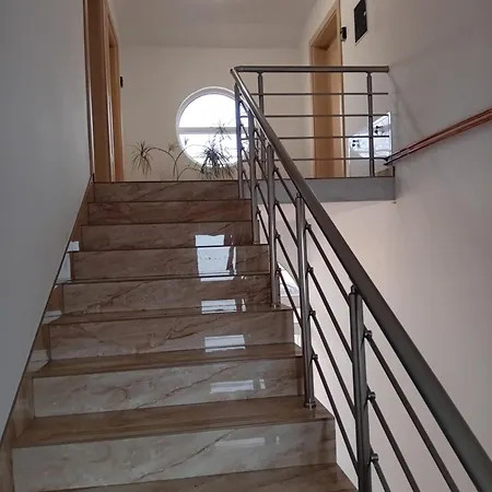 M Batajnica Apartment Belgrad